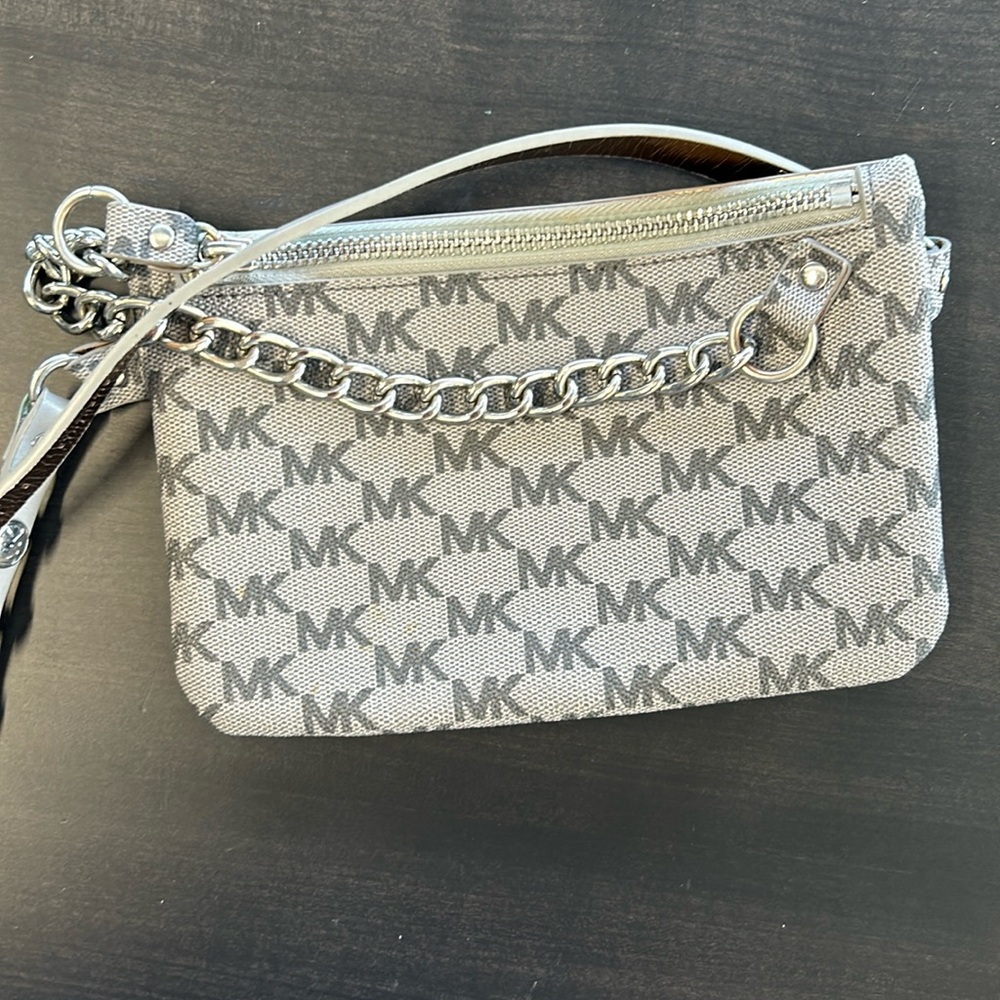 Michael Knors synthetic leather grey outside/gold inside